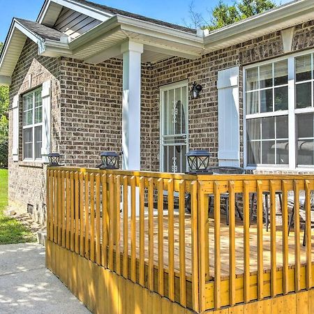 Villa Charming Springfield Escape With Furnished Deck Exterior foto