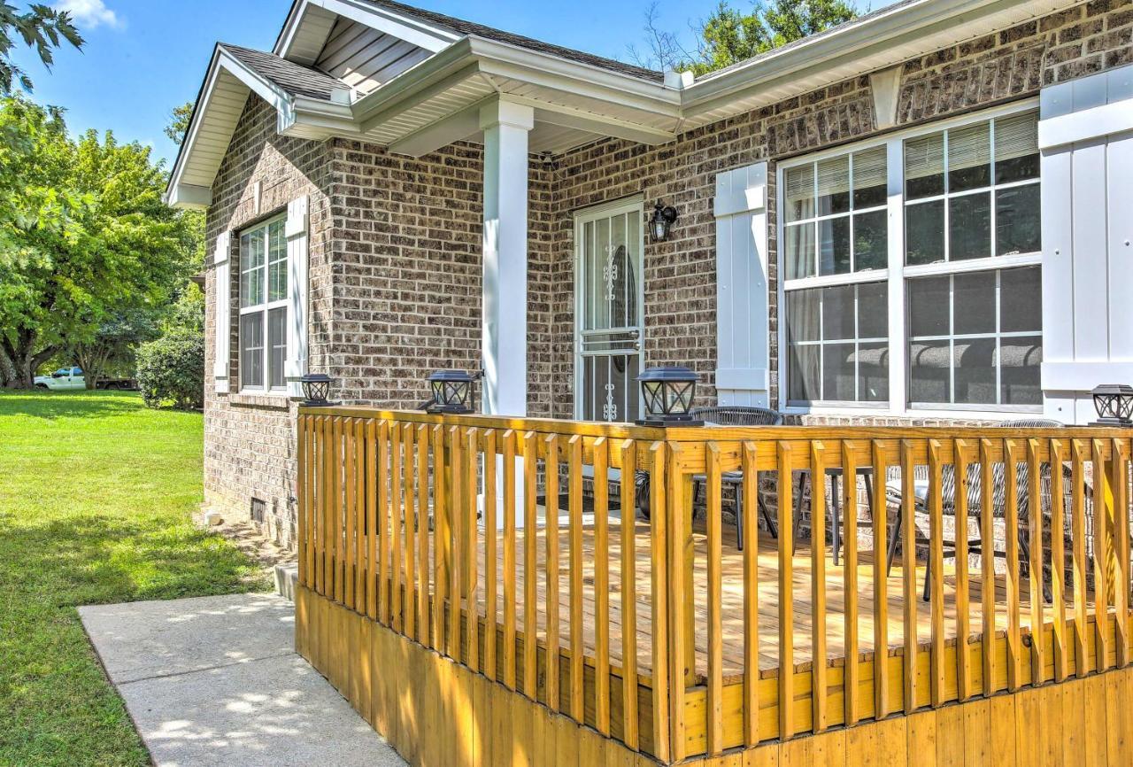 Villa Charming Springfield Escape With Furnished Deck Exterior foto